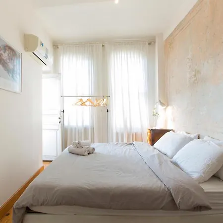 Great Location & 1bd &1lvr **taksim*galata** Apartment *